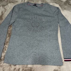 Tommy Hilfiger women’s crew neck sweater